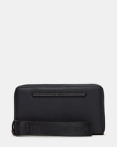 ZIP Wallet Black Zipper Cloure Wristlet Wallet | Steve Madden